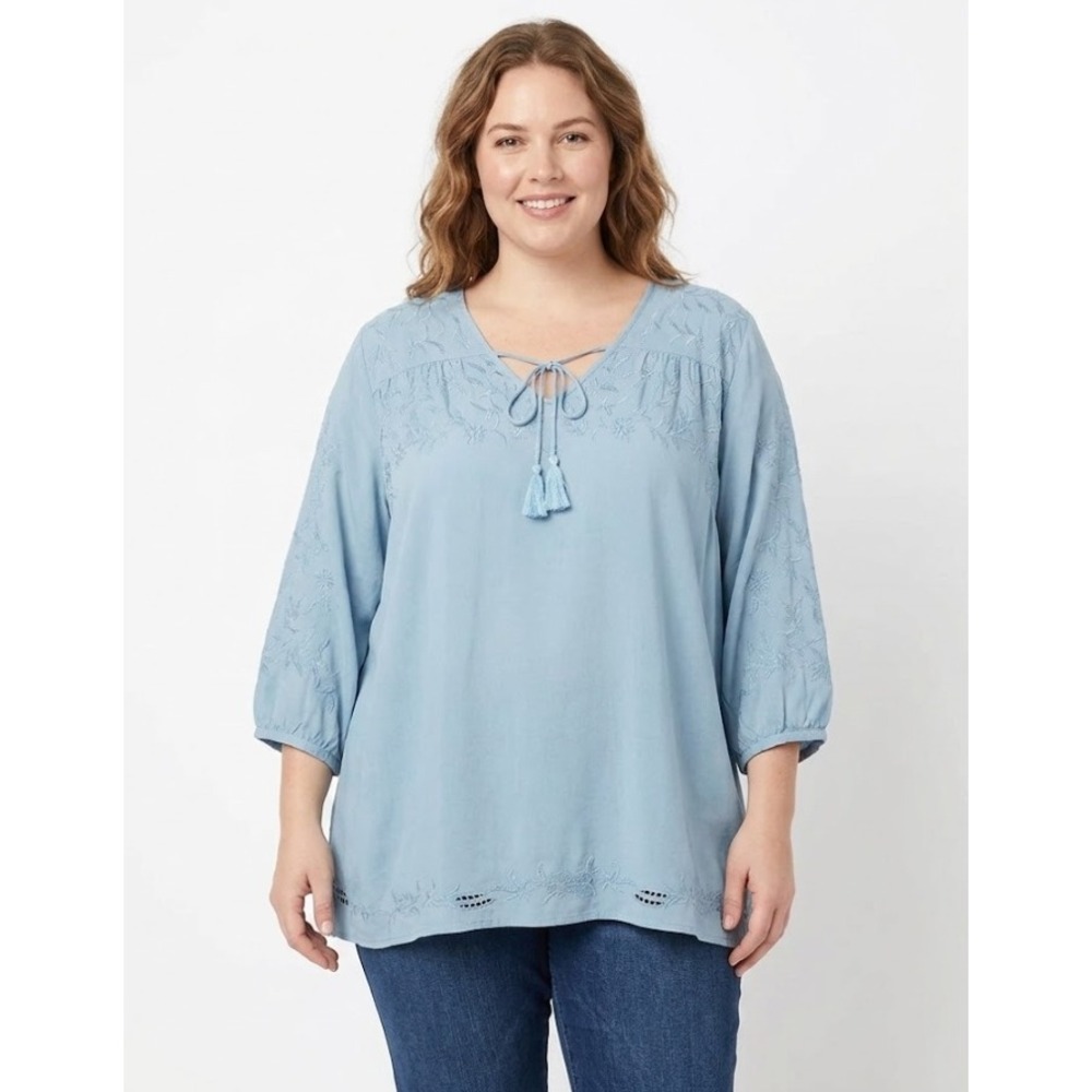 Cynthia Rowley Top size 1X Blue Gray Embroidered Tie Front Soft Relaxed Blouse